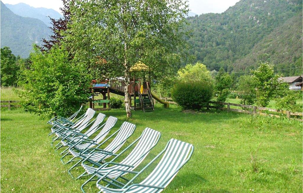 Beautiful Apartment In Ledro With Jacuzzi, Wifi And Outdoor Swimming Pool photo 3
