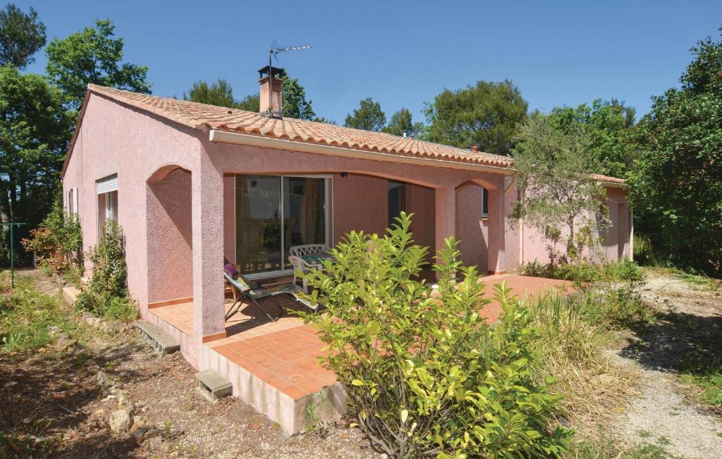Nice Home In Sabran With 2 Bedrooms