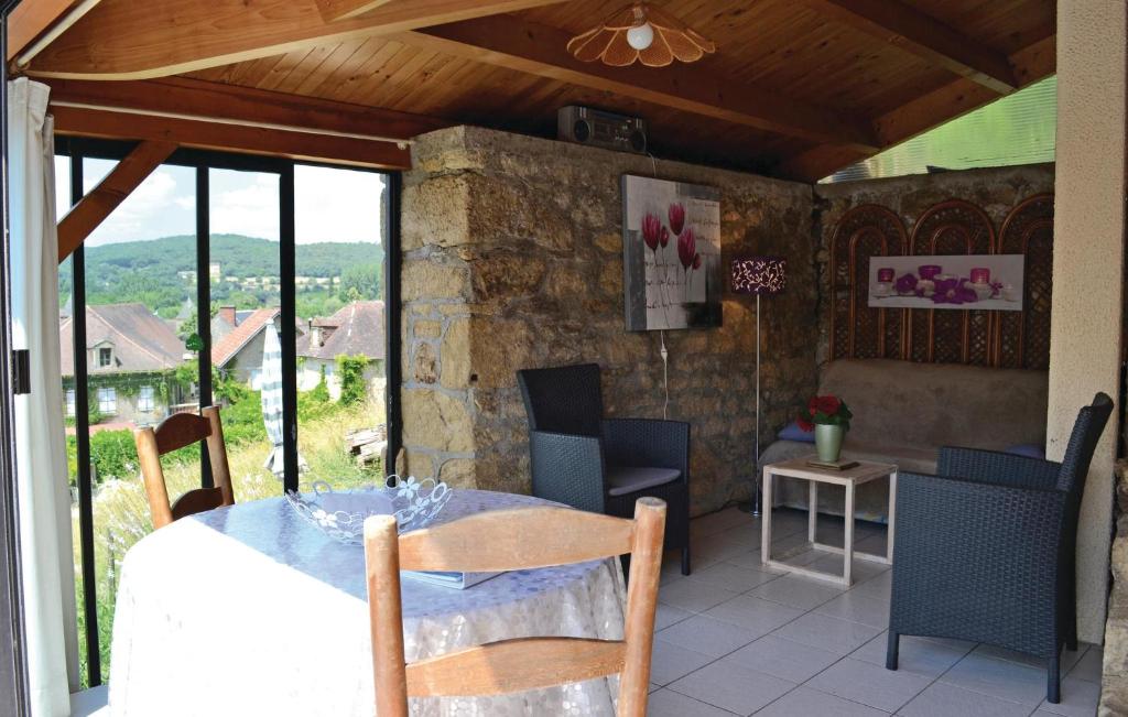 Amazing Home In Cnac-et-saint-julien With 2 Bedrooms, Outdoor Swimming Pool And Wifi photo 2