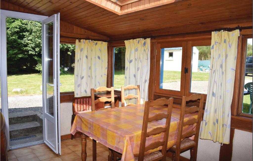 Amazing Home In Pleubian With 1 Bedrooms photo 2