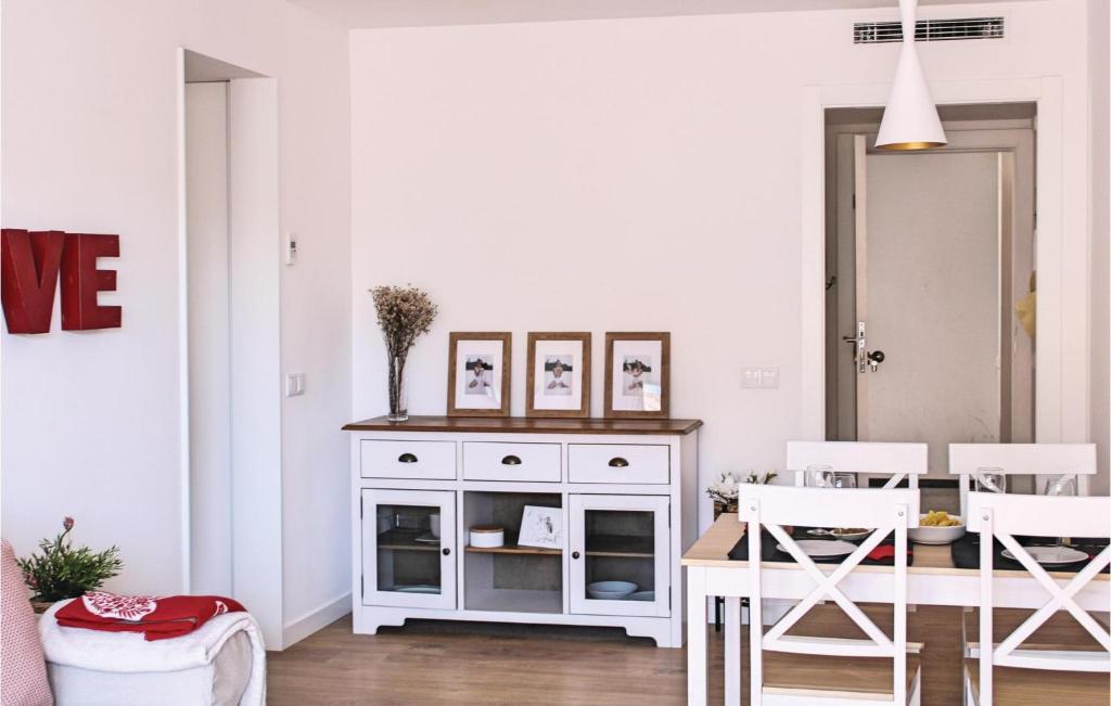 Stunning Apartment In Tossa De Mar With 2 Bedrooms And Wifi photo 4