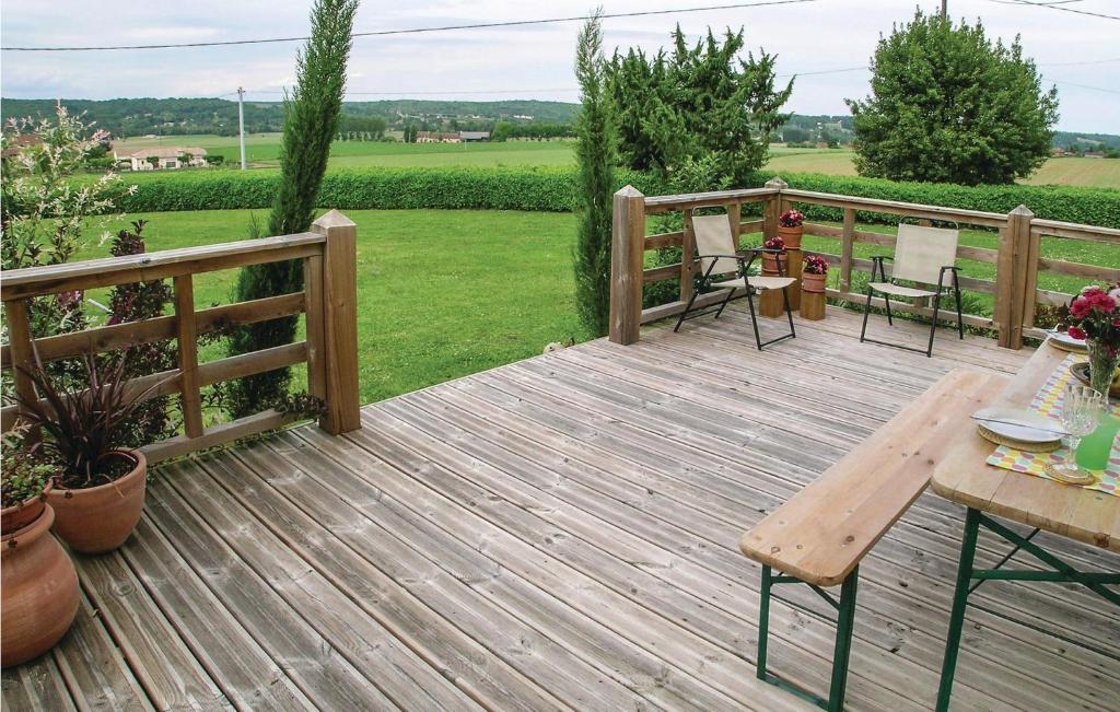Nice Home In Saint - Agne With 2 Bedrooms, Wifi And Outdoor Swimming Pool photo 3
