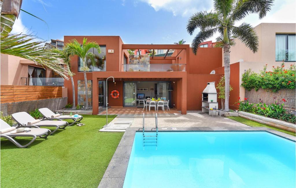Awesome Home In San Bartolome De Tiraj With 2 Bedrooms, Wifi And Outdoor Swimming Pool photo 4