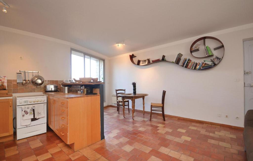 Nice Apartment In Bonnieux With 1 Bedrooms And Wifi photo 2