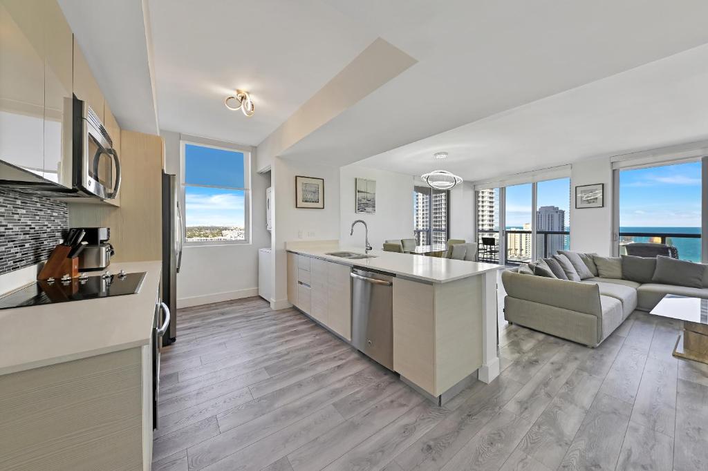 Three-Bedroom Beachwalk Resort Apartment image