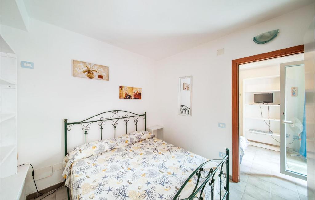 Nice Apartment In La Maddalena With 3 Bedrooms photo 4