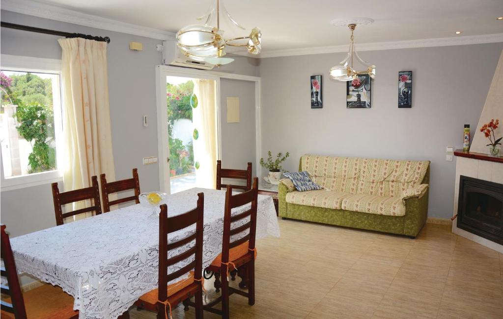 Awesome Home In Muro With 2 Bedrooms And Outdoor Swimming Pool photo 2