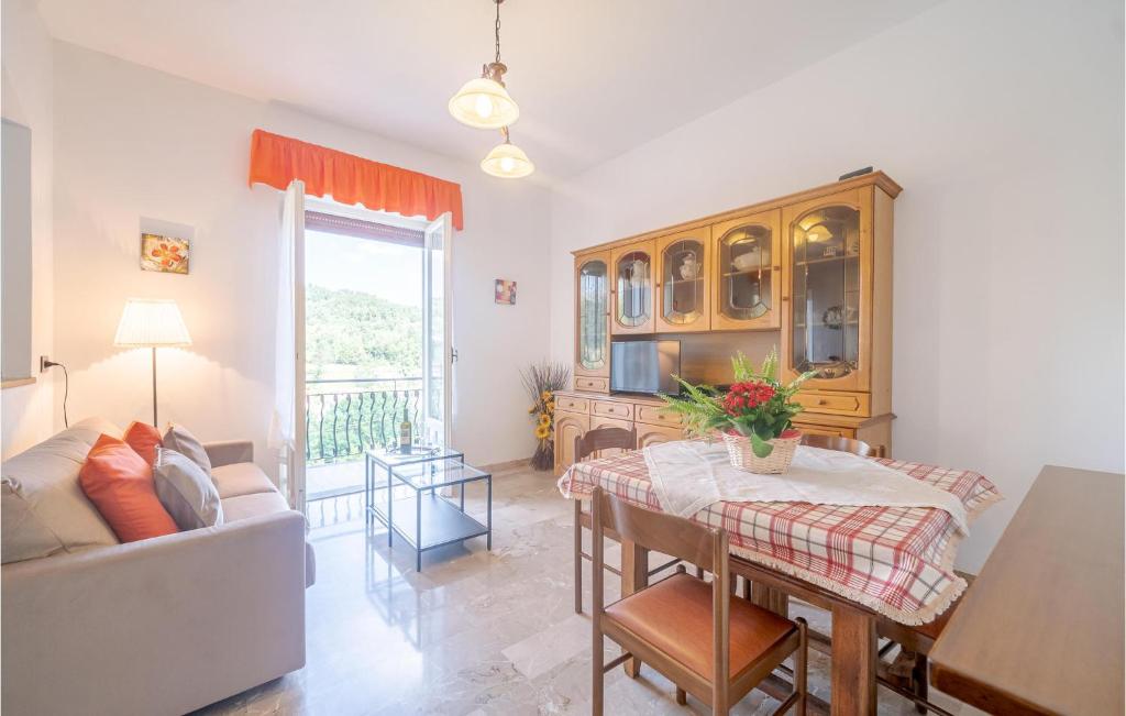 Nice Home In San Pietro Vara -sp- With 3 Bedrooms And Wifi photo 1