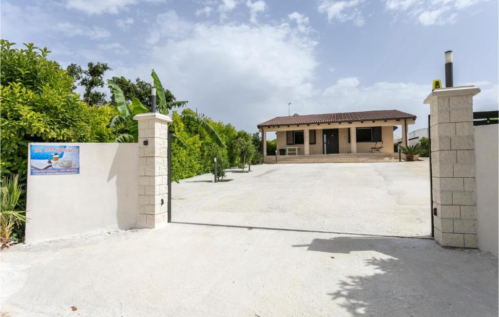 Nice Home In Punta Cirica With 4 Bedrooms, Wifi And Private Swimming Pool photo 3