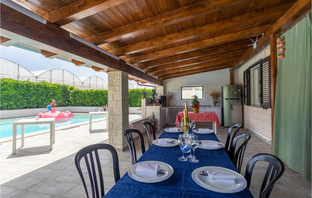 Nice Home In Punta Cirica With 4 Bedrooms, Wifi And Private Swimming Pool photo 4