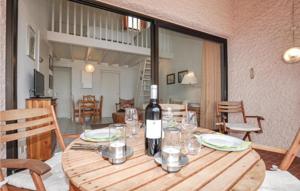 Beautiful Apartment In Le Barcares With 2 Bedrooms, Wifi And Outdoor Swimming Pool photo 2