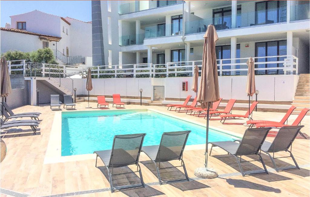 Amazing Apartment In Cannigione With 1 Bedrooms, Wifi And Outdoor Swimming Pool