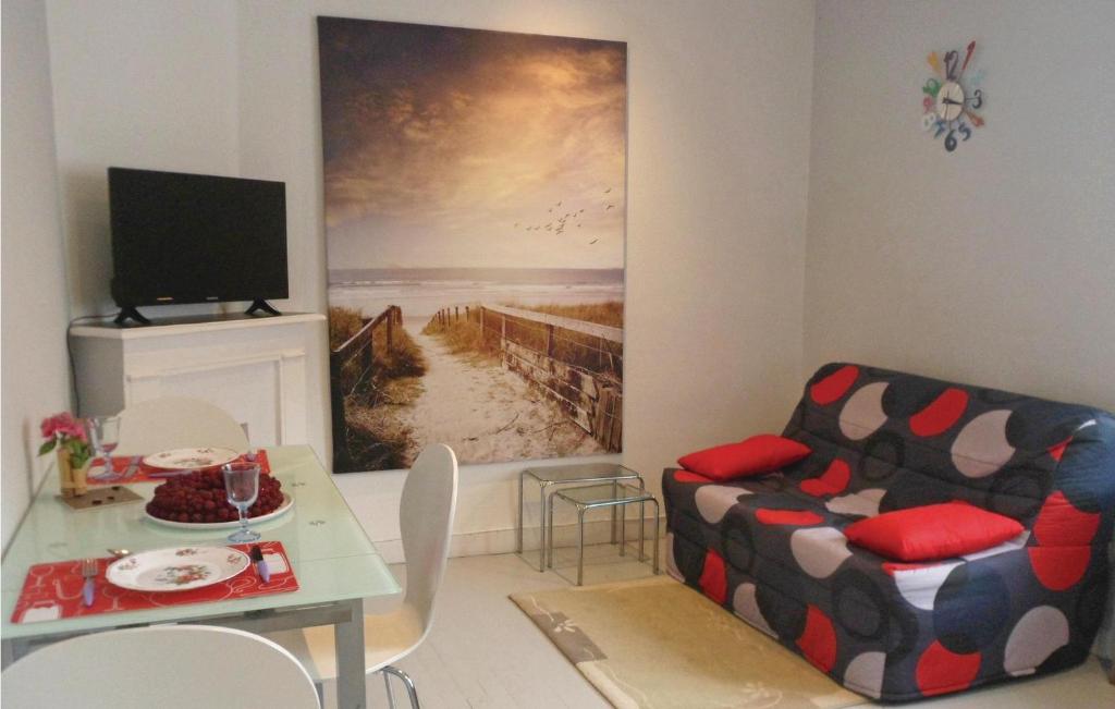Awesome Apartment In Vild-la-marine With 1 Bedrooms photo 1