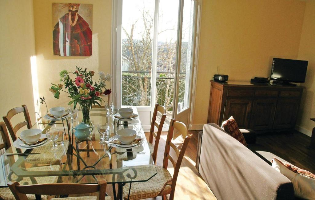 Stunning Home In Peyrat Le Chteau With 3 Bedrooms And Wifi photo 4
