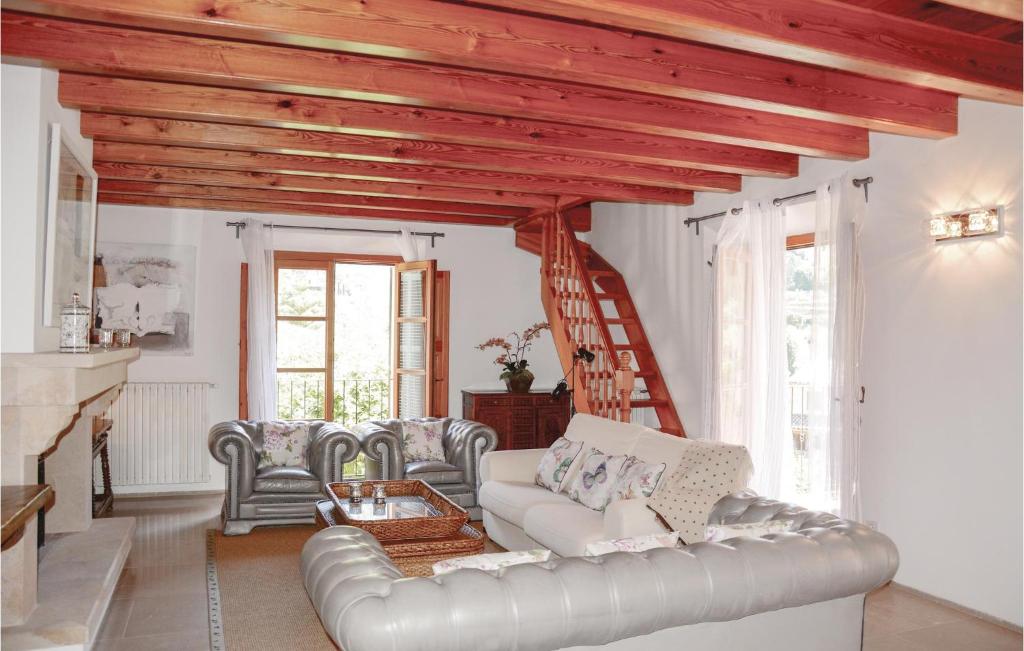 Beautiful Home In Fornalutx With 4 Bedrooms, Wifi And Indoor Swimming Pool photo 3