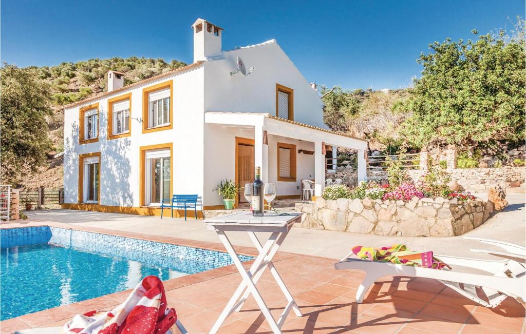 Awesome Home In Cdiz With 3 Bedrooms, Wifi And Outdoor Swimming Pool photo 1