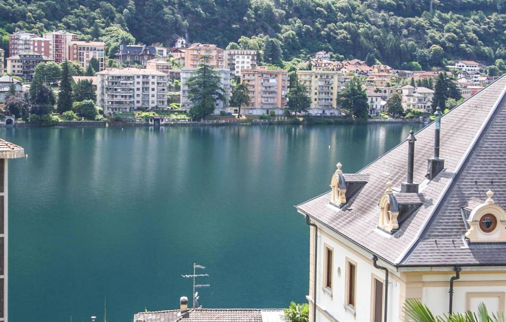 Nice Apartment In Omegna With 2 Bedrooms And Wifi photo 3
