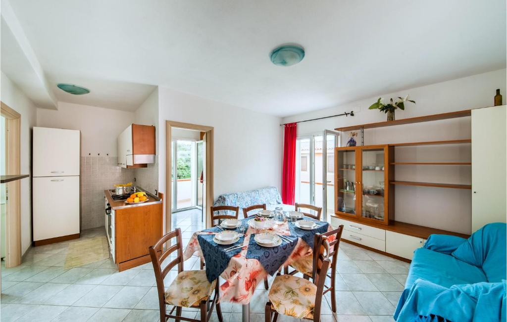 Beautiful Apartment In La Maddalena With 3 Bedrooms photo 1