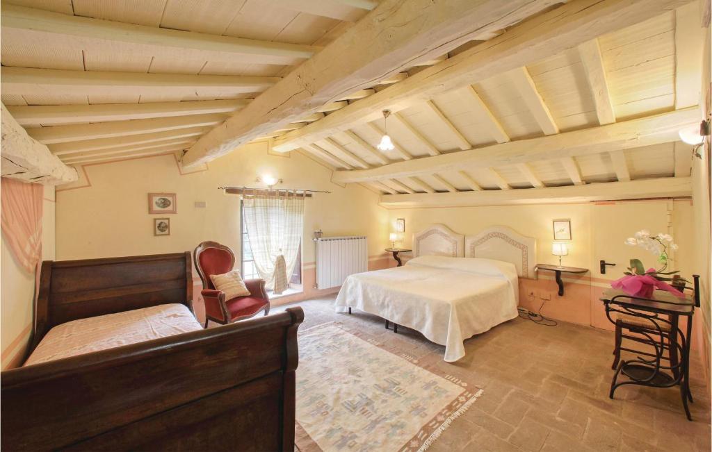 Amazing Home In Apecchio -pu- With 5 Bedrooms, Private Swimming Pool And Outdoor Swimming Pool photo 2