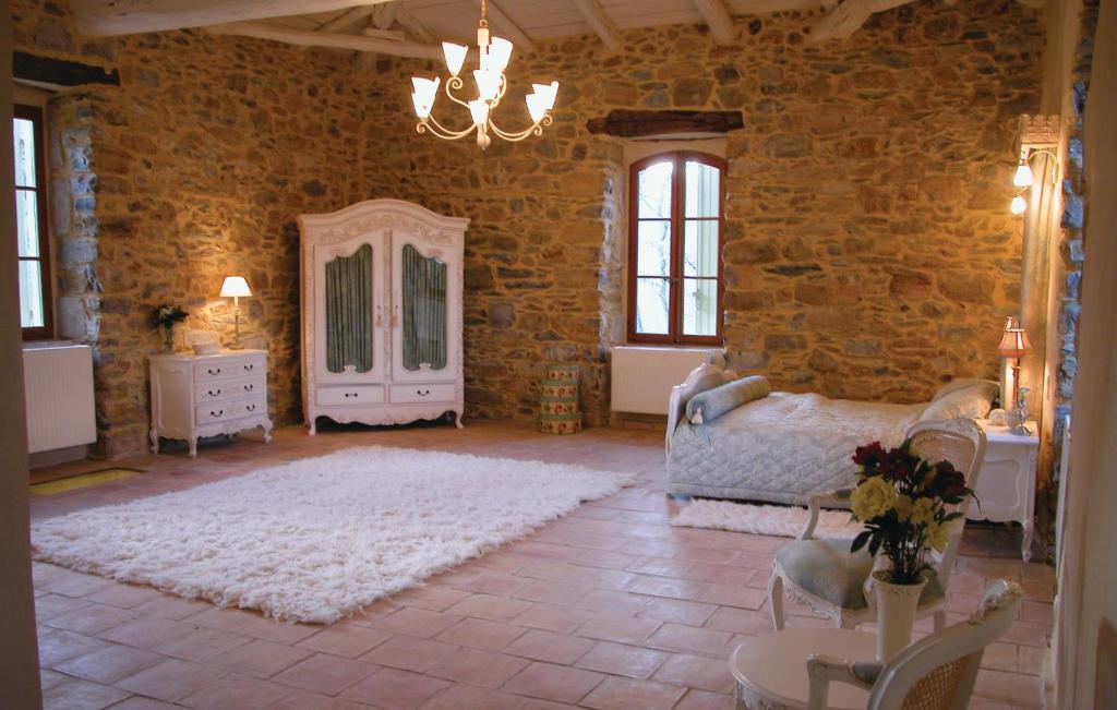 Stunning Home In Anduze With 5 Bedrooms, Internet And Outdoor Swimming Pool photo 2