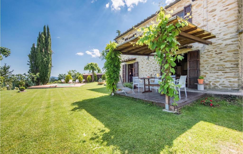 Beautiful Home In Capolona With 2 Bedrooms, Wifi And Private Swimming Pool photo 1
