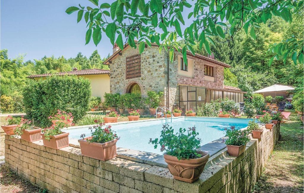 Stunning Home In Molino Del Piano Fi With 2 Bedrooms, Wifi And Outdoor Swimming Pool