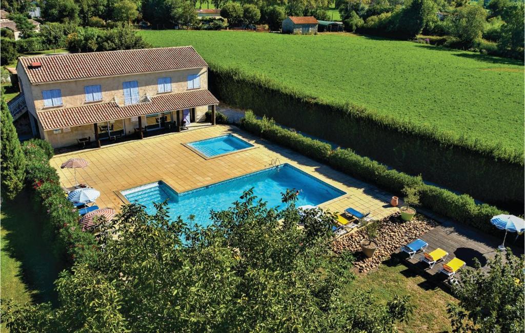 Stunning Home In Raphle-ls-arles With 2 Bedrooms, Wifi And Outdoor Swimming Pool photo 4