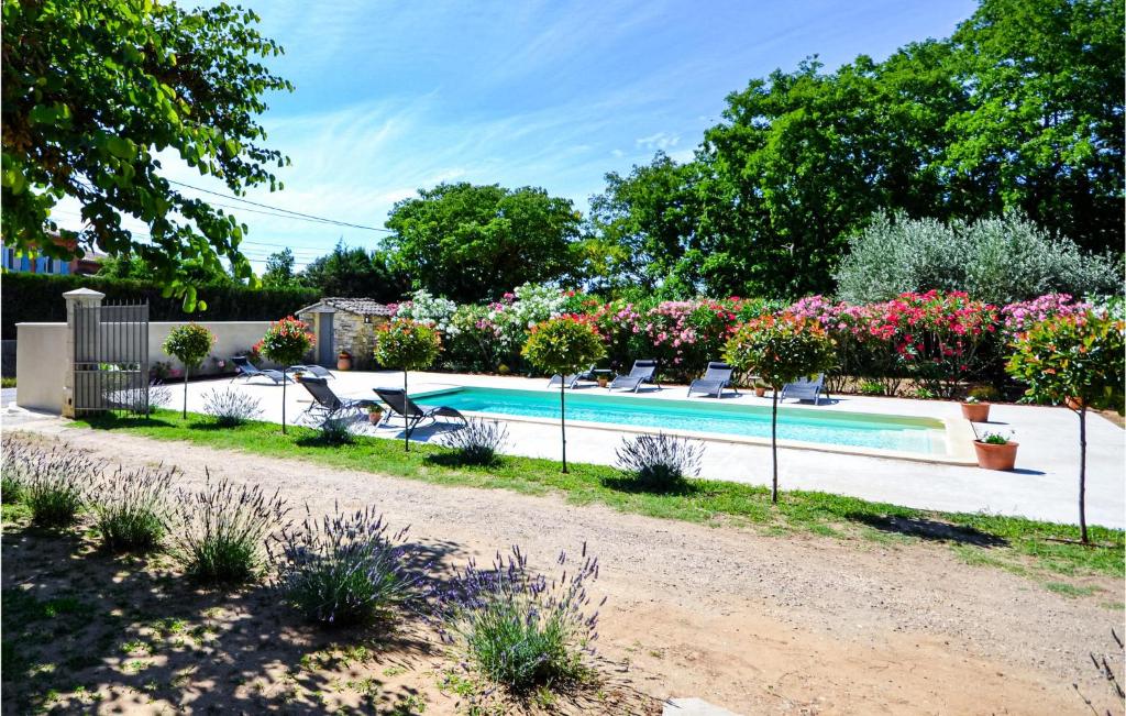 Stunning Home In S,quentin-la-poterie With 4 Bedrooms, Wifi And Outdoor Swimming Pool photo 2