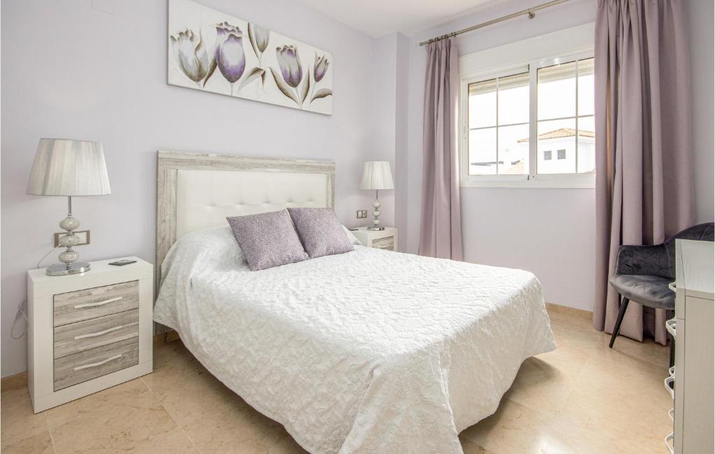 Amazing Apartment In San Luis De Sabinillas With 2 Bedrooms, Outdoor Swimming Pool And Swimming Pool photo 3