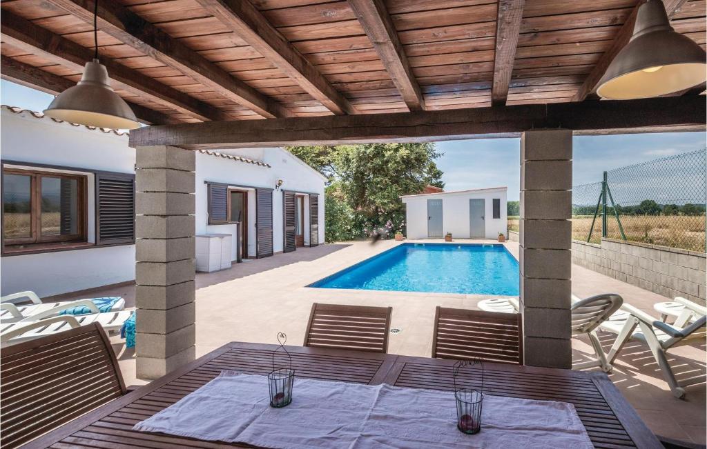 Stunning Home In Vidreres With 3 Bedrooms, Outdoor Swimming Pool And Swimming Pool photo 1