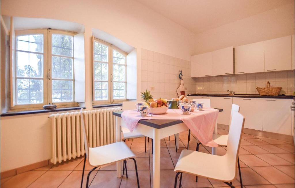 Beautiful Home In Albenga With 2 Bedrooms And Wifi photo 3