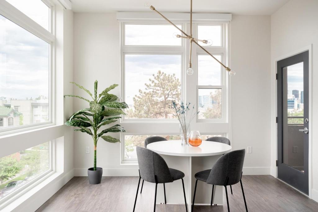 A Modern Point of View - Luxe Loft - Espadin LoHi photo 2
