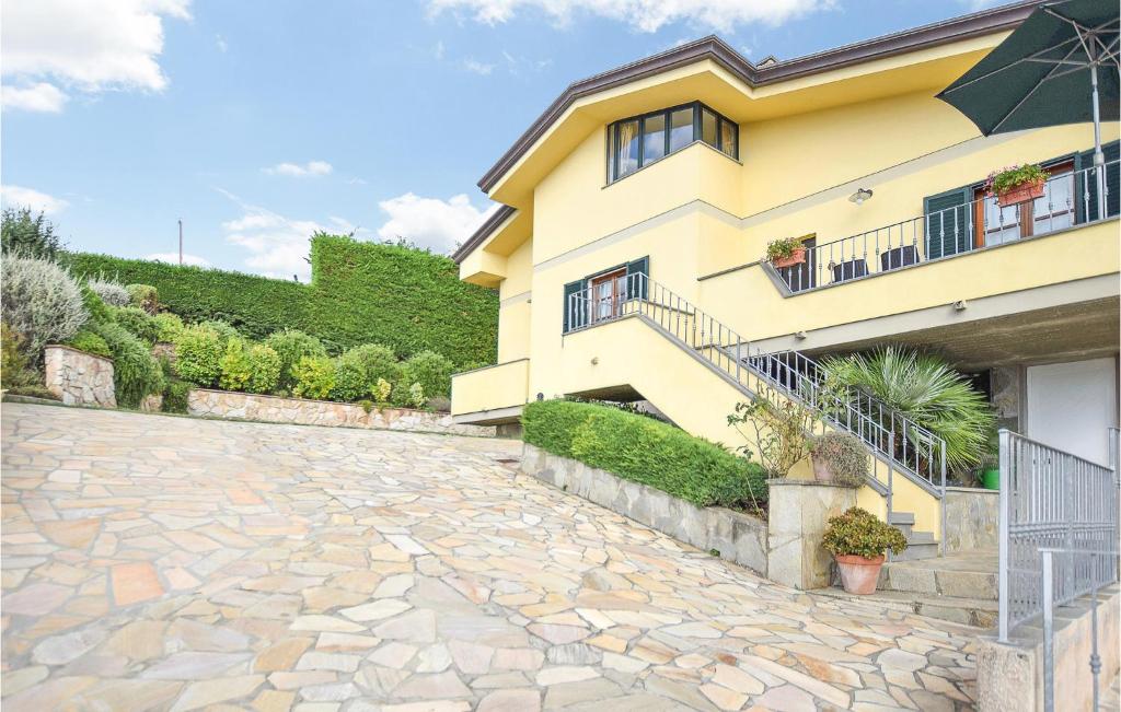 Beautiful Home In Massarosa With 3 Bedrooms, Wifi And Outdoor Swimming Pool photo 3