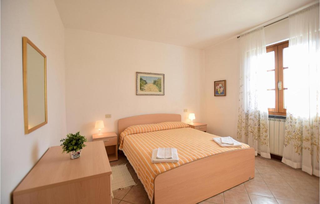 Beautiful Home In Massarosa With 3 Bedrooms, Wifi And Outdoor Swimming Pool photo 4