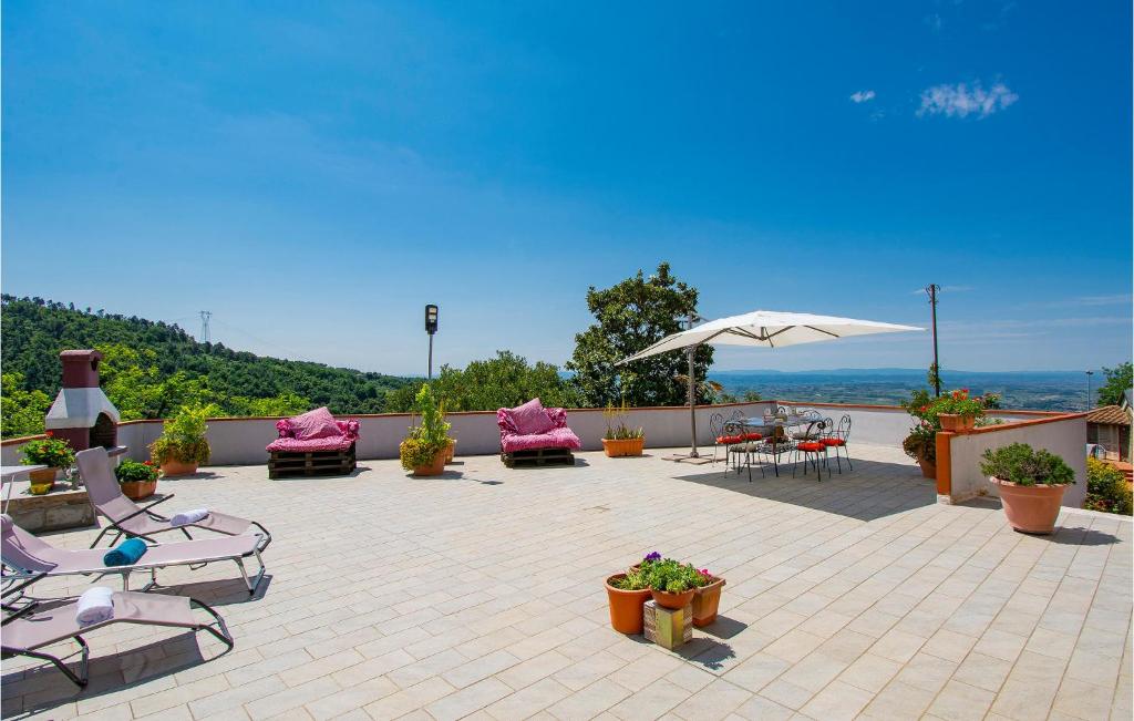 Amazing Apartment In Lamporecchio With 2 Bedrooms And Wifi photo 4