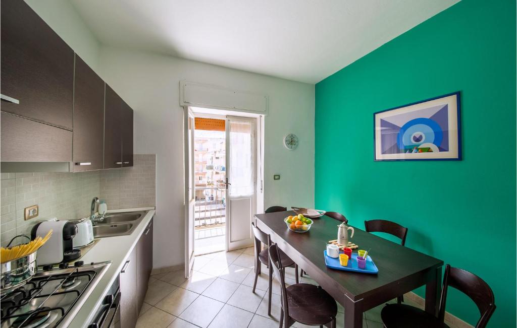 Amazing Apartment In Alghero With 2 Bedrooms And Wifi photo 2