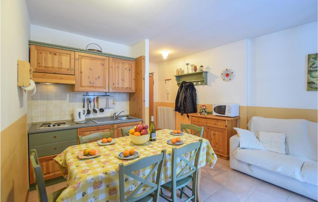 Amazing Apartment In Aprica With 2 Bedrooms And Wifi photo 2