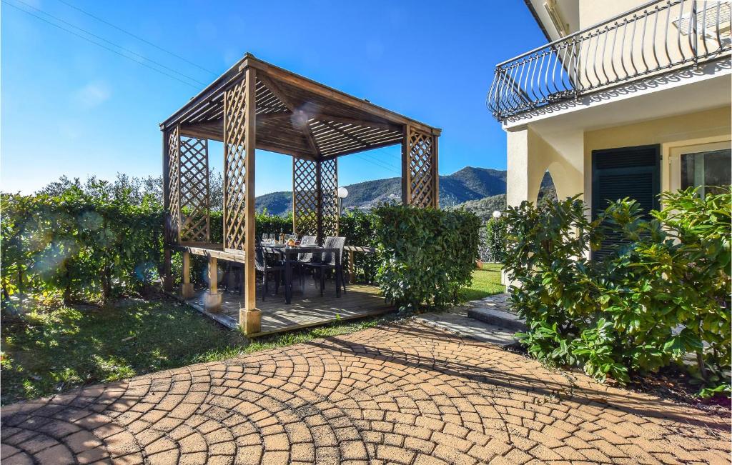 Awesome Apartment In Moneglia With 3 Bedrooms, Wifi And Outdoor Swimming Pool photo 1