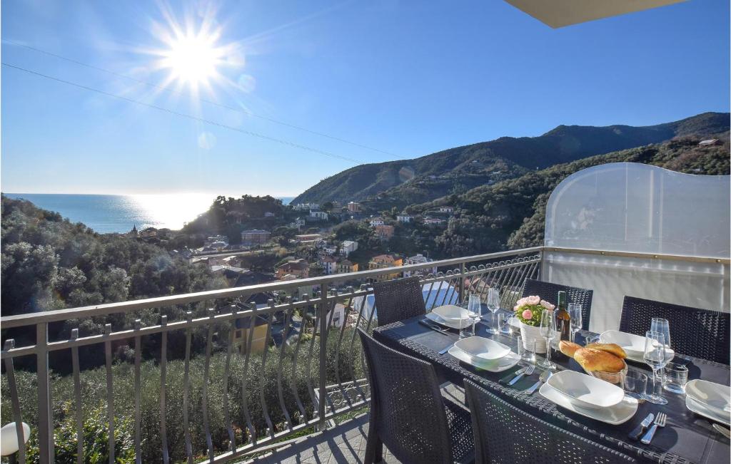 Awesome Apartment In Moneglia With 2 Bedrooms, Wifi And Outdoor Swimming Pool photo 2