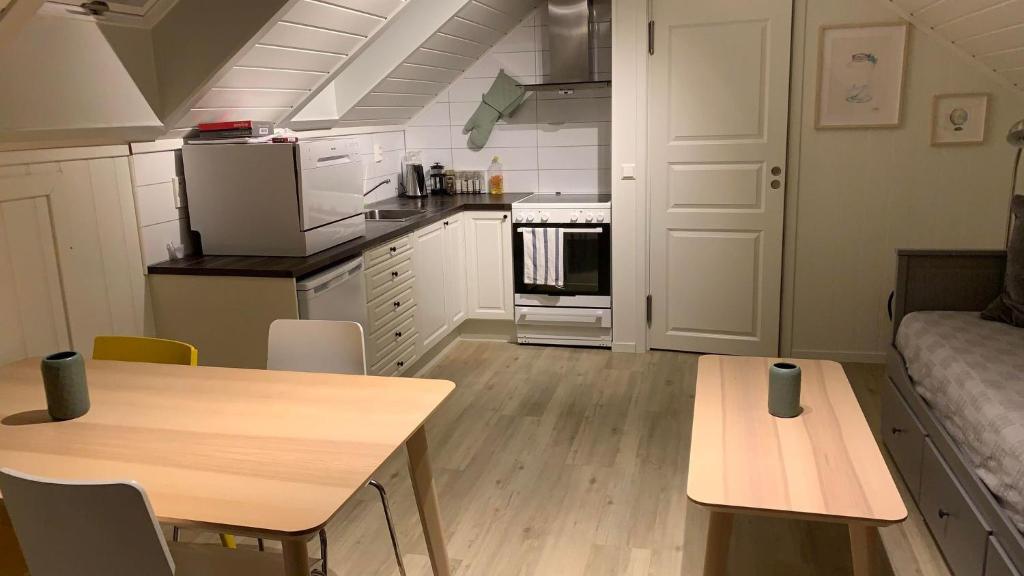 Bright and cozy apartment 1.5km from city centre photo 1