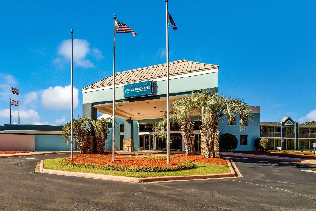 Clarion Inn & Suites image
