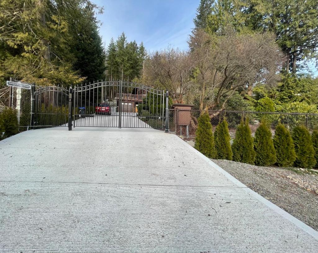 Garden Bridge House photo 2