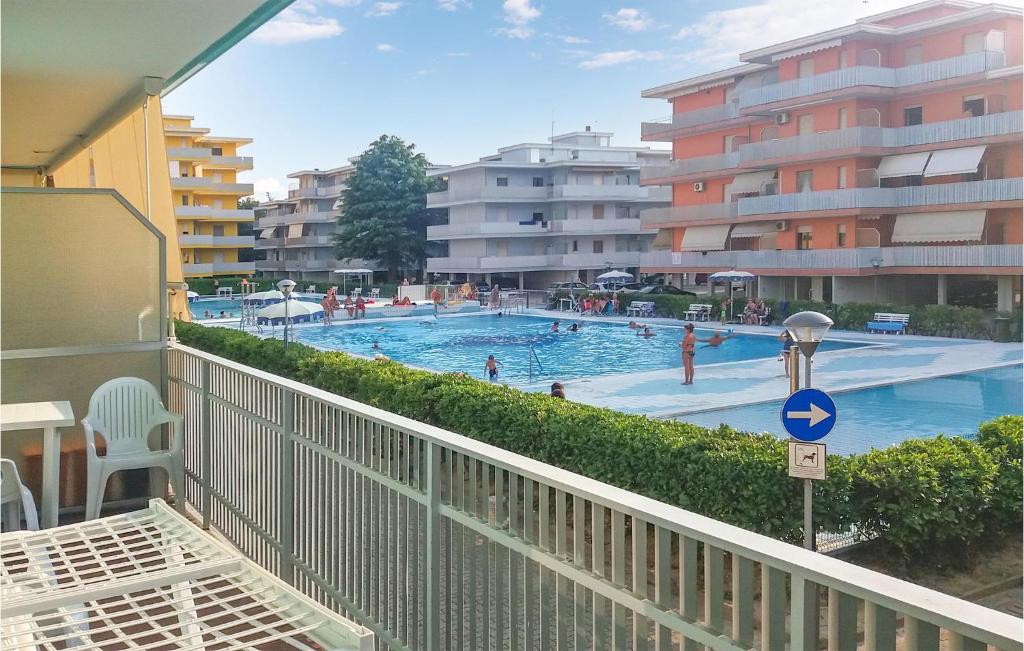 Stunning Apartment In Bibione With 1 Bedrooms And Outdoor Swimming Pool photo 1