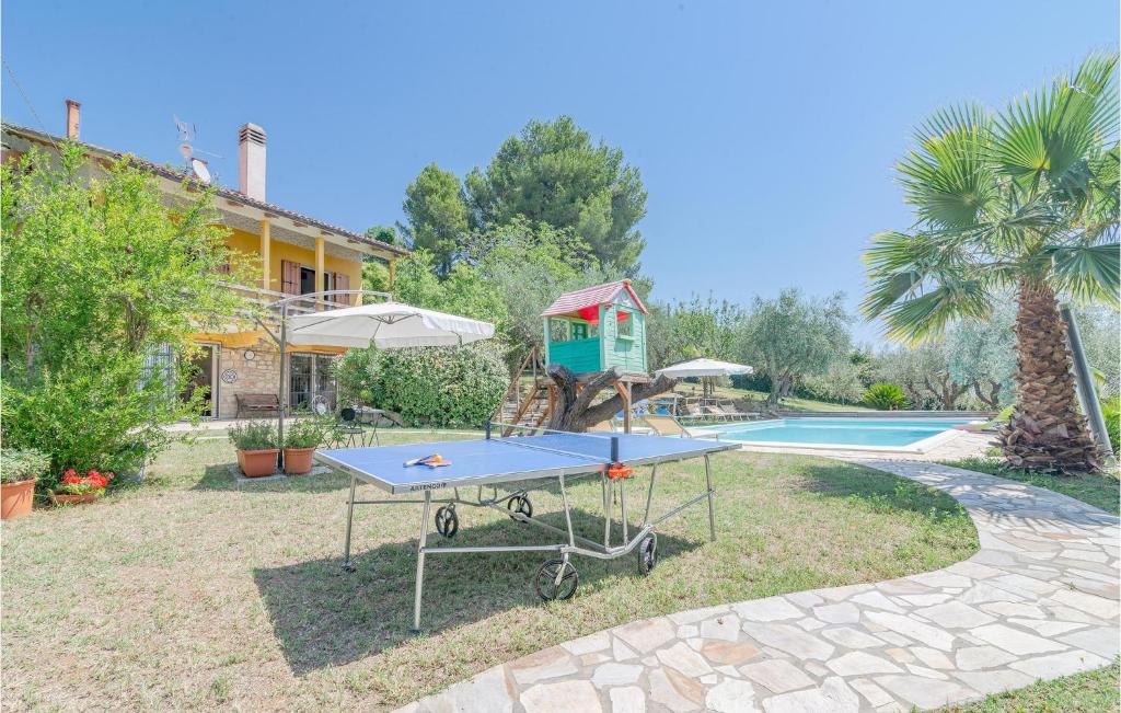Nice Home In Pesaro -pu- With 4 Bedrooms, Wifi And Outdoor Swimming Pool photo 4