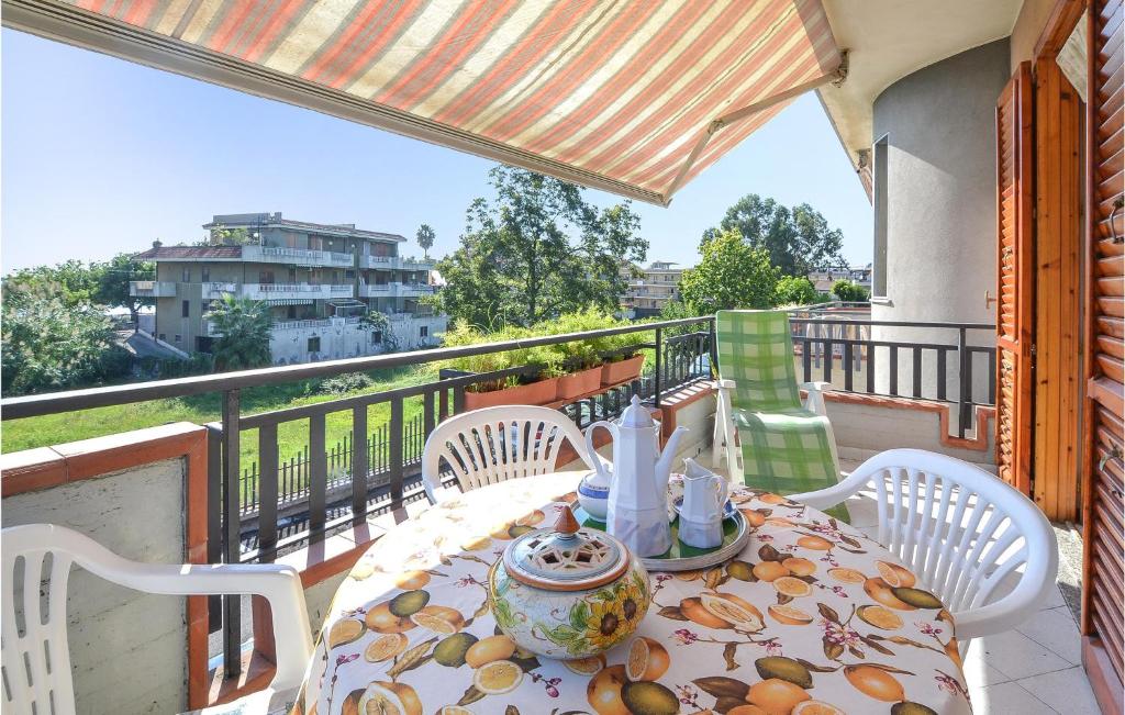 Nice Apartment In Mascali ct With 2 Bedrooms And Wifi photo 3