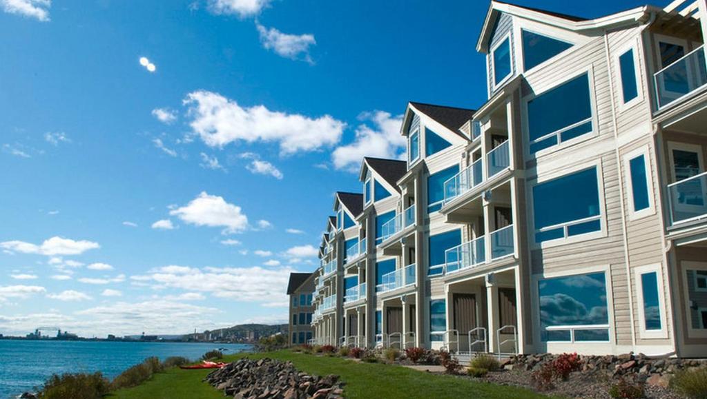 Beacon Pointe on Lake Superior image