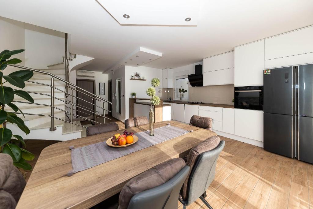 Deluxe Apartment Stunning view photo 4