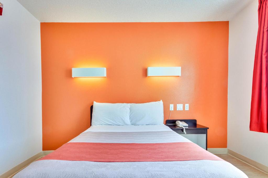 Motel 6-Lewisville, TX - Dallas photo 4