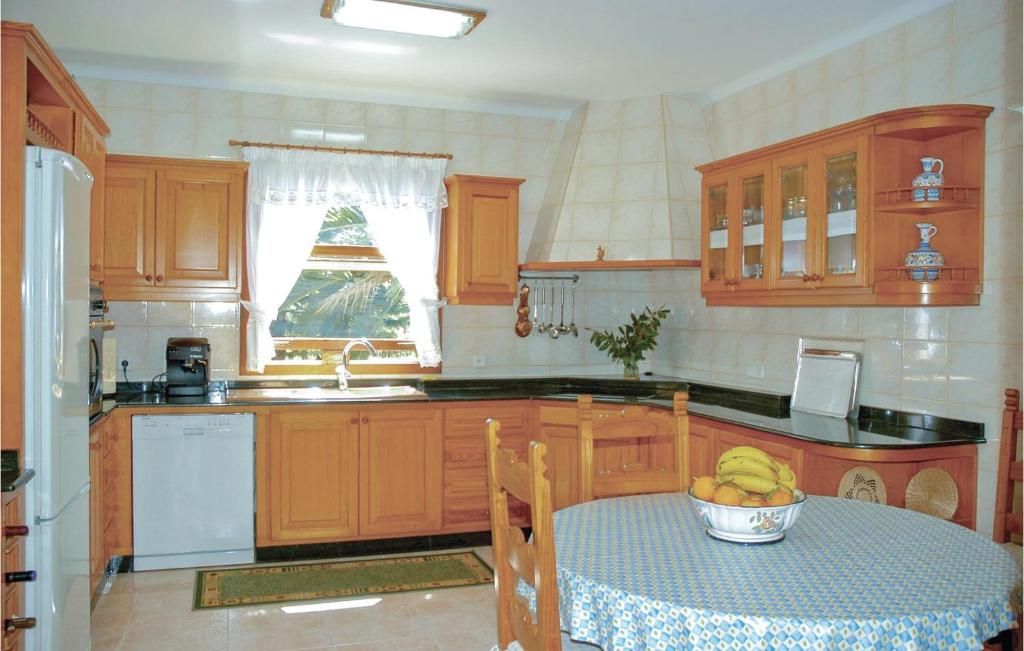 Amazing Home In Campanet With 4 Bedrooms, Wifi And Outdoor Swimming Pool photo 1