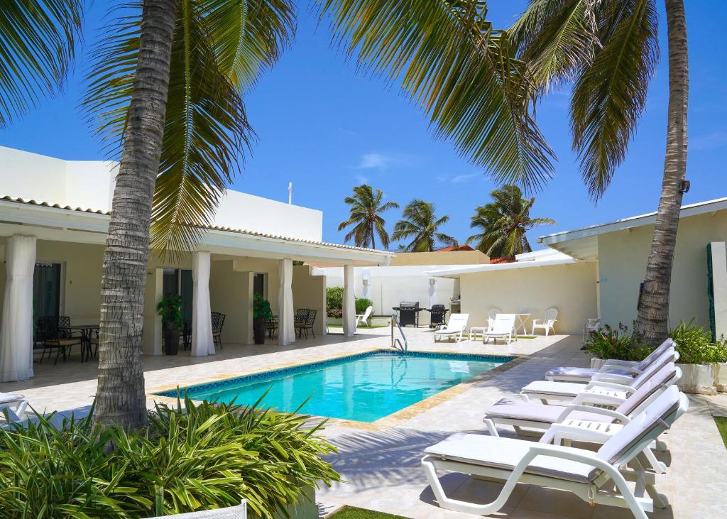 Yoyita Suites Aruba Villa photo 1